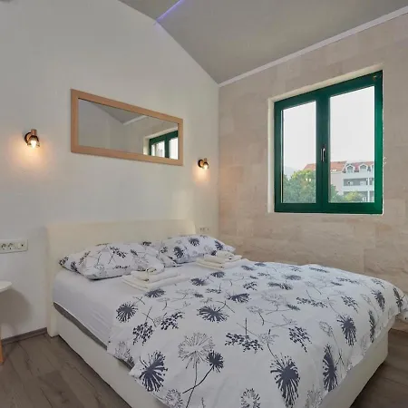 Appartement Vujina *